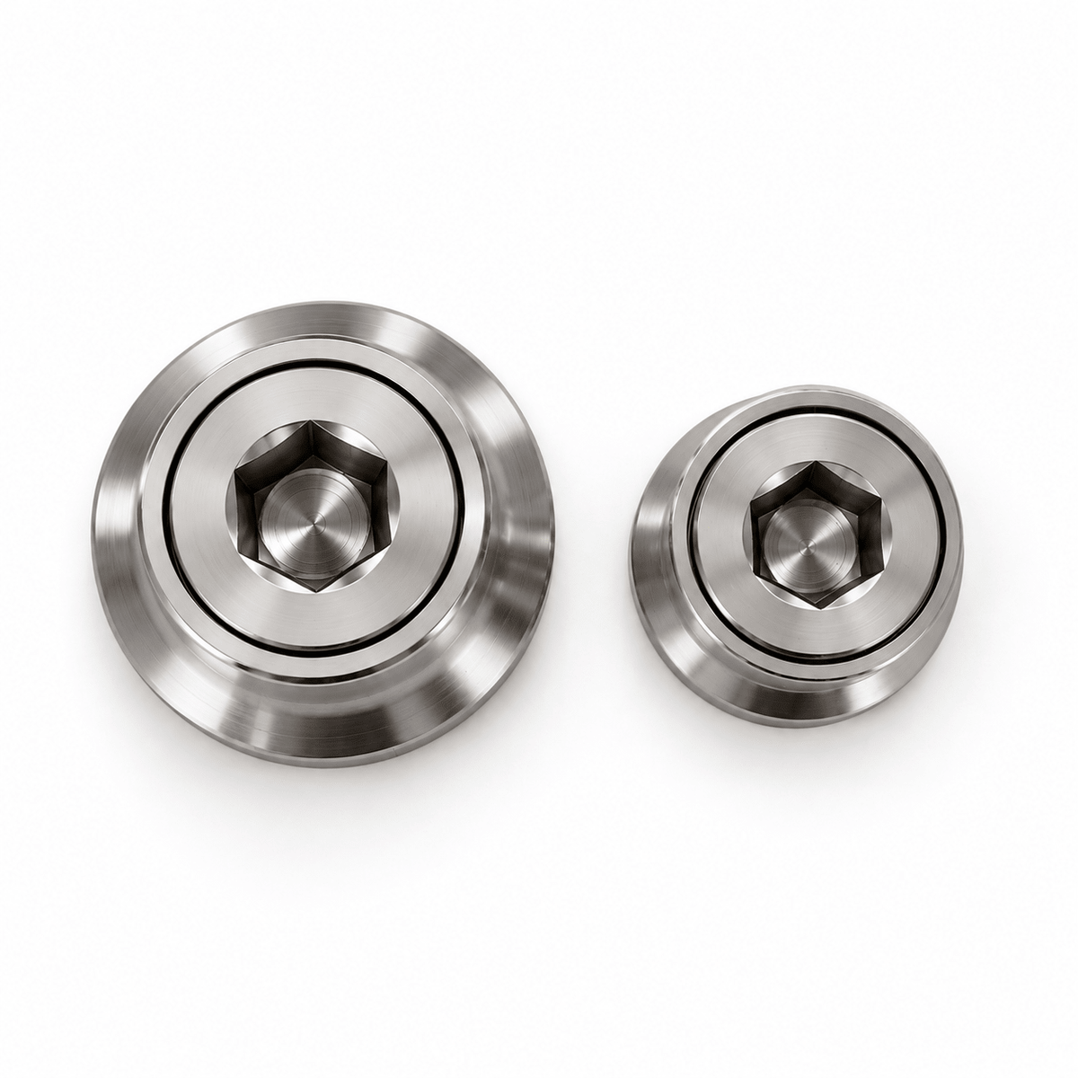 Frontansicht von Titan-Innensechskantschrauben M10x1.25 mit Cup Washers